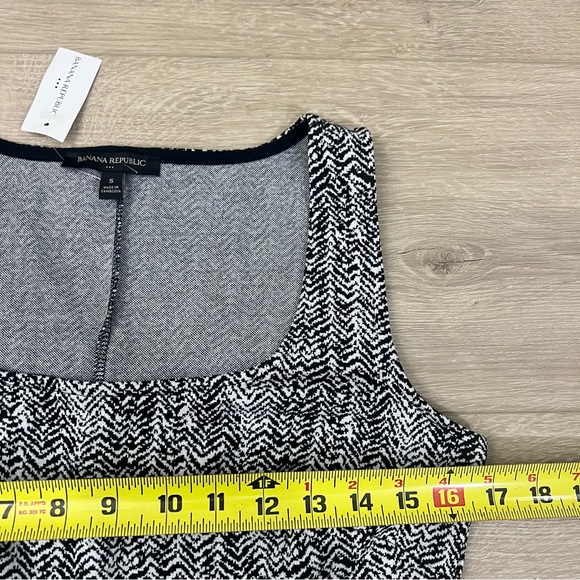 Banana Republic Small A-line Dress Business Casual Black White Geometric - Picture 6 of 8